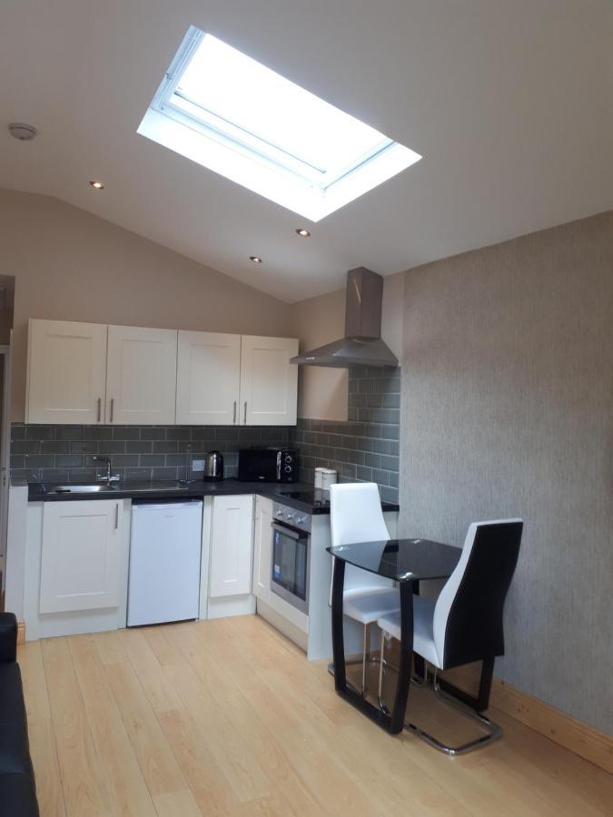 One Double Bedroom Flat Dublin Bagian luar foto